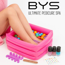 Girl’s Pedicure Manicure Spa